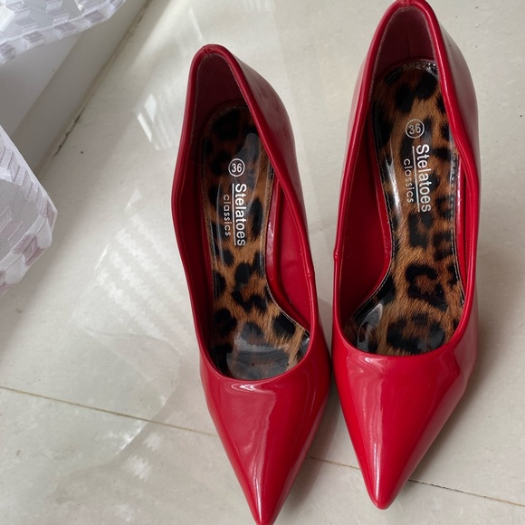 Red Steletoes (4inch heels) - Picture 5 of 6
